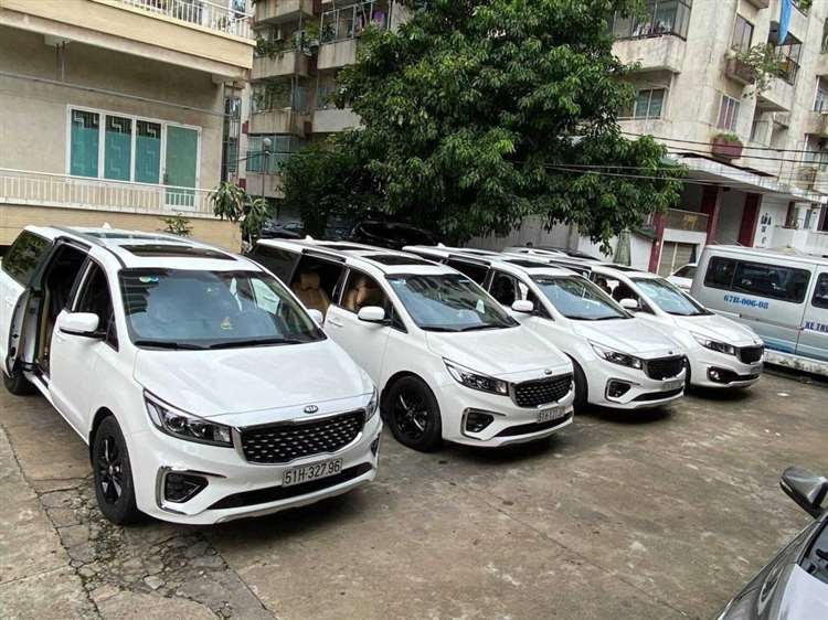Giá thuê xe 16 chỗ đi Nha Trang