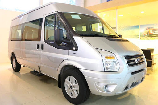 Thuê xe Ford Transit luxury 16 chỗ tại Hà Nội