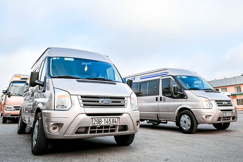 Thuê xe Ford Transit luxury 16 chỗ tại Hà Nội